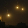 uzivo:-hamas-protivtenkovskim-raketama-gadja-izraelske-snage-koje-napadaju-grad-gazu;-wafa:u-napadima-izraelskih-aviona-na-pojas-gaze-ubijeno-desetine-civila