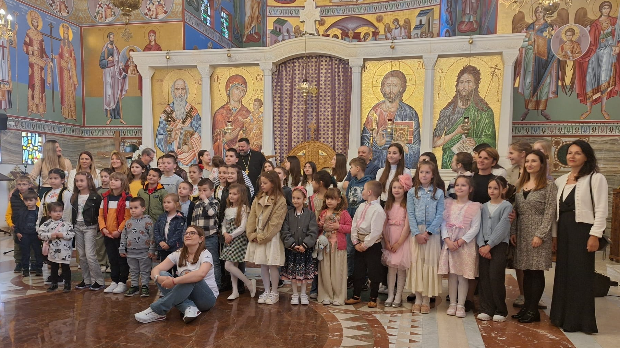 Такмичење-у-рецитовању-„Ала-је-леп-овај-свет“ Такмичење-у-рецитовању-„Ала-је-леп-овај-свет“